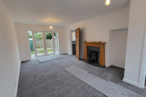 3 bedroom semi-detached house for sale, Lyndhurst Drive, Preston PR2