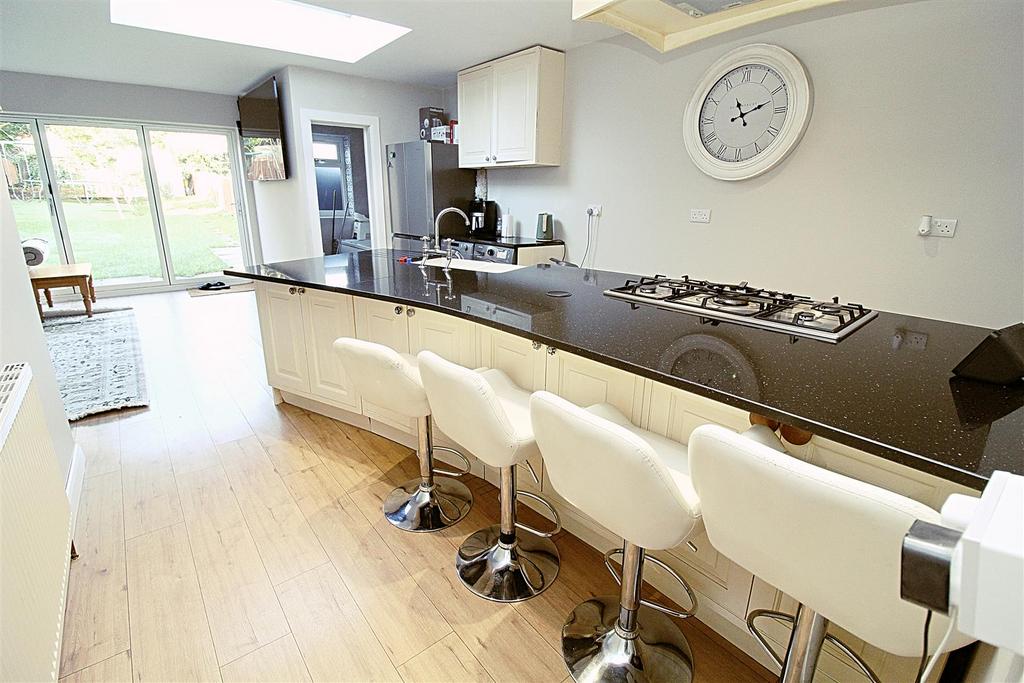 Open Plan Kitchen/Dining/Lounge Area