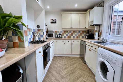 3 bedroom cottage for sale, Ringwood Road, St Ives, BH24 2NX