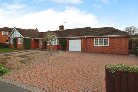 4 bedroom bungalow for sale, Meadow Road, Dunston