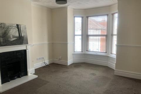 2 bedroom flat to rent, Oriel Road, Hilsea, Portsmouth