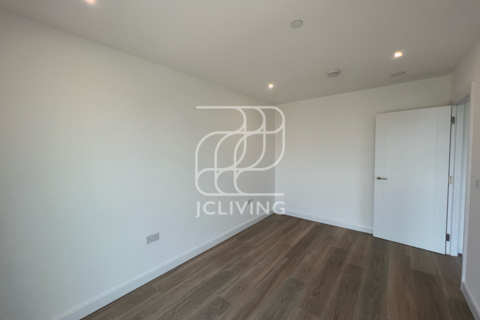 2 bedroom flat to rent, Botanist House, E16