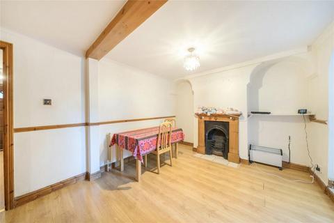 2 bedroom flat for sale, Eglinton Hill, London, SE18