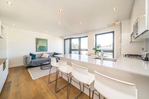 2 bedroom flat for sale, Alfred Street, London E3