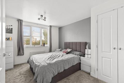 2 bedroom apartment for sale, Watery Lane, Broxbourne EN10