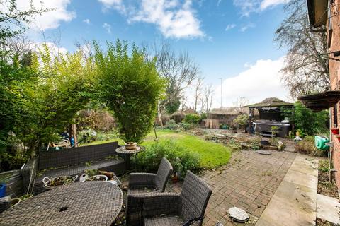 4 bedroom detached house for sale, Thornleigh Drive, Liversedge, WF15