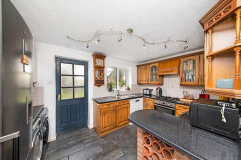 4 bedroom detached house for sale, Thornleigh Drive, Liversedge, WF15