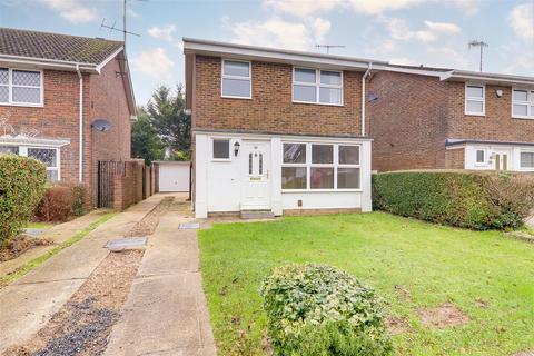 3 bedroom detached house to rent, Rusper Road South, Worthing, BN13