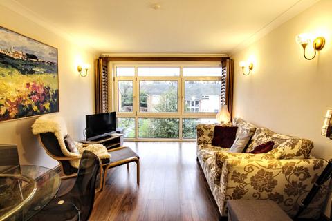 2 bedroom apartment for sale, Paddockhall Road, Haywards Heath, RH16