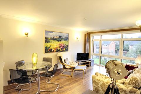 2 bedroom apartment for sale, Paddockhall Road, Haywards Heath, RH16