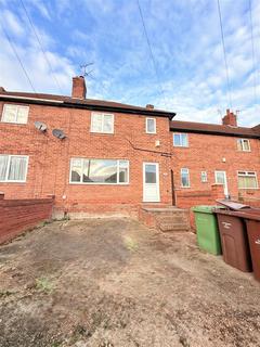 3 bedroom terraced house to rent, Felstead Road, Nottingham NG8