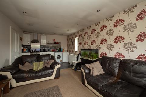 2 bedroom flat for sale, Bradford Road, Tingley WF3