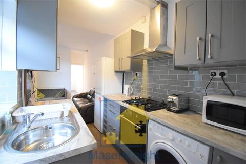 4 bedroom terraced house to rent, Winnie Road, Selly Oak, Birmingham B29