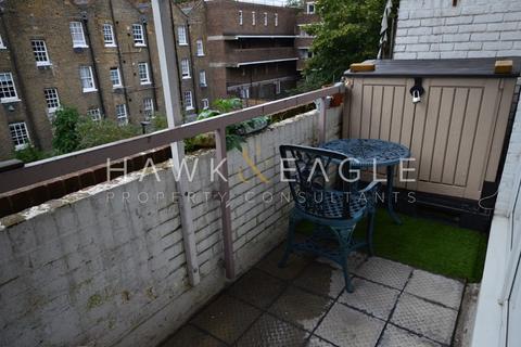 3 bedroom maisonette for sale, Lipton Road, London, Greater London. E1