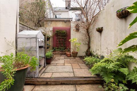 2 bedroom character property for sale, Rose Hill Terrace, Brighton