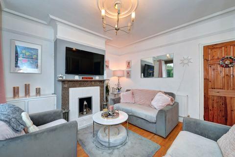 190 Fox Hill Road, Sheffield, S6 1HE