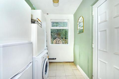 190 Fox Hill Road, Sheffield, S6 1HE