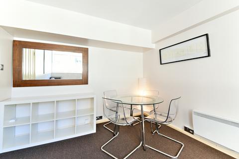 1 bedroom flat to rent, Clarges Street, Mayfair, London, W1J