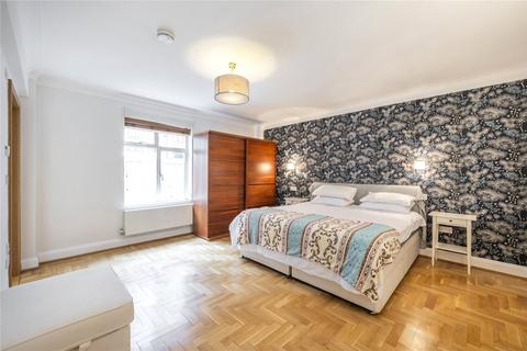 3 bedroom apartment to rent, Montagu Square, Marylebone, London, W1H