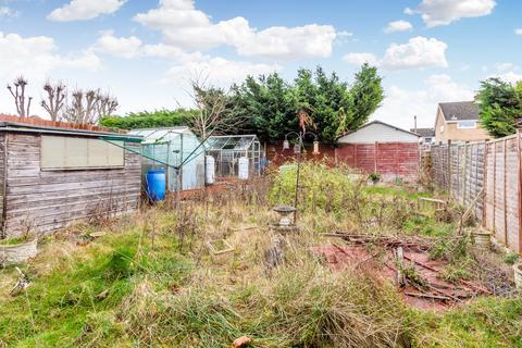 3 bedroom semi-detached house for sale, Barnwell Drive, Rushden NN10