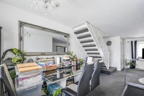 3 bedroom terraced house for sale, Gautrey Square, London