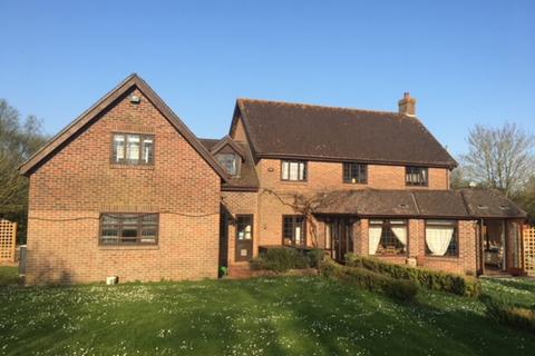 5 bedroom manor house to rent, Parley, near Bournemouth, BH23 6BG