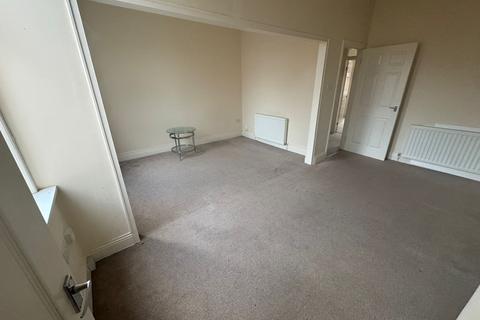 2 bedroom flat to rent, Laurel Street, Wallsend NE28