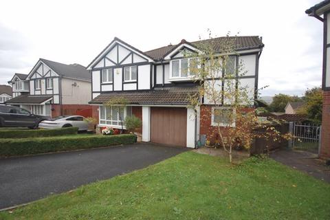 3 bedroom semi-detached house to rent, Tudor Gardens, Neath