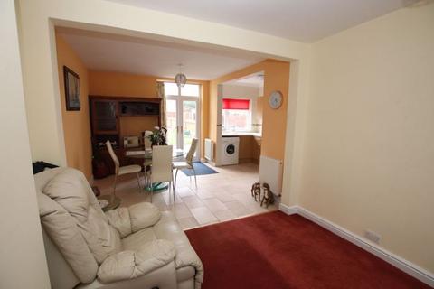 3 bedroom end of terrace house for sale, GILBEY ROAD, GRIMSBY