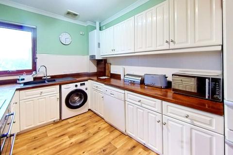 2 bedroom flat to rent, Balcarres Avenue, Glasgow, G12