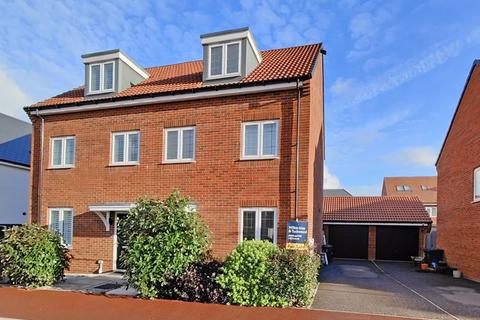 3 bedroom semi-detached house for sale, Tredwin Close, Wellington TA21