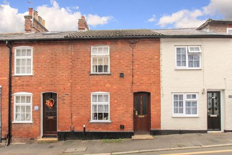 2 bedroom cottage to rent, Chapel Street, Tring