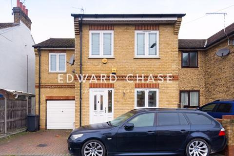 4 bedroom semi-detached house for sale, Cowslip Road, South Woodford, E18