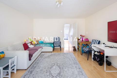 4 bedroom semi-detached house for sale, Cowslip Road, South Woodford, E18