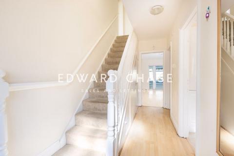4 bedroom semi-detached house for sale, Cowslip Road, South Woodford, E18
