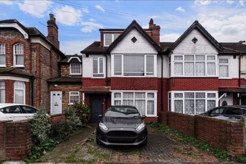 3 bedroom maisonette for sale, Graham Avenue, Mitcham