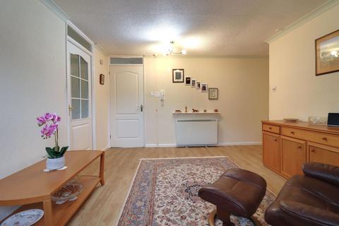 2 bedroom flat for sale, Wildwood Ringway, Stafford ST17