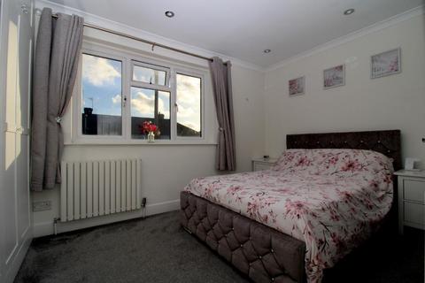 47 Applecroft Road, Luton, LU2 8BB