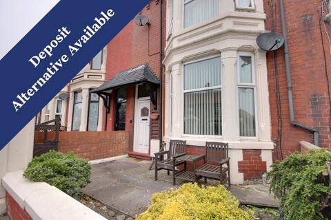 1 bedroom flat to rent, Aske Road, Redcar