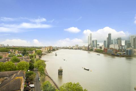 2 bedroom flat to rent, Aragon Tower, George Beard Road, London, SE8