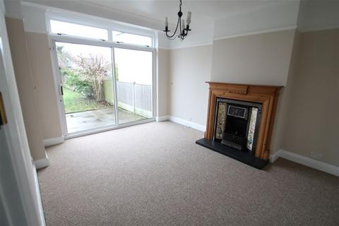 3 bedroom property to rent, Wanstead E11