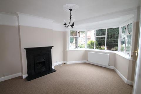 3 bedroom property to rent, Wanstead E11