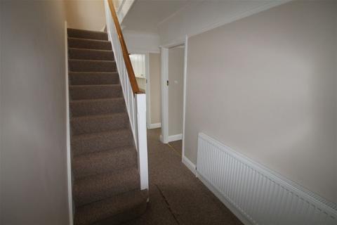 3 bedroom property to rent, Wanstead E11