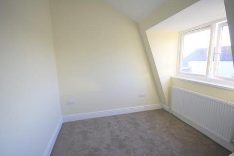 1 bedroom apartment to rent, Woodthorpe Road, Ashford TW15