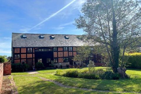 3 bedroom barn conversion to rent, Aylton Court Barns, Aylton, Ledbury, Herefordshire, HR8 2QH