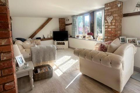 3 bedroom barn conversion to rent, Aylton Court Barns, Aylton, Ledbury, Herefordshire, HR8 2QH