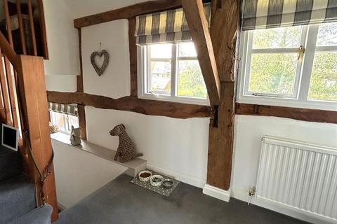 3 bedroom barn conversion to rent, Aylton Court Barns, Aylton, Ledbury, Herefordshire, HR8 2QH