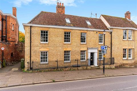 5 bedroom end of terrace house for sale, High Street, Saffron Walden, Essex, CB10