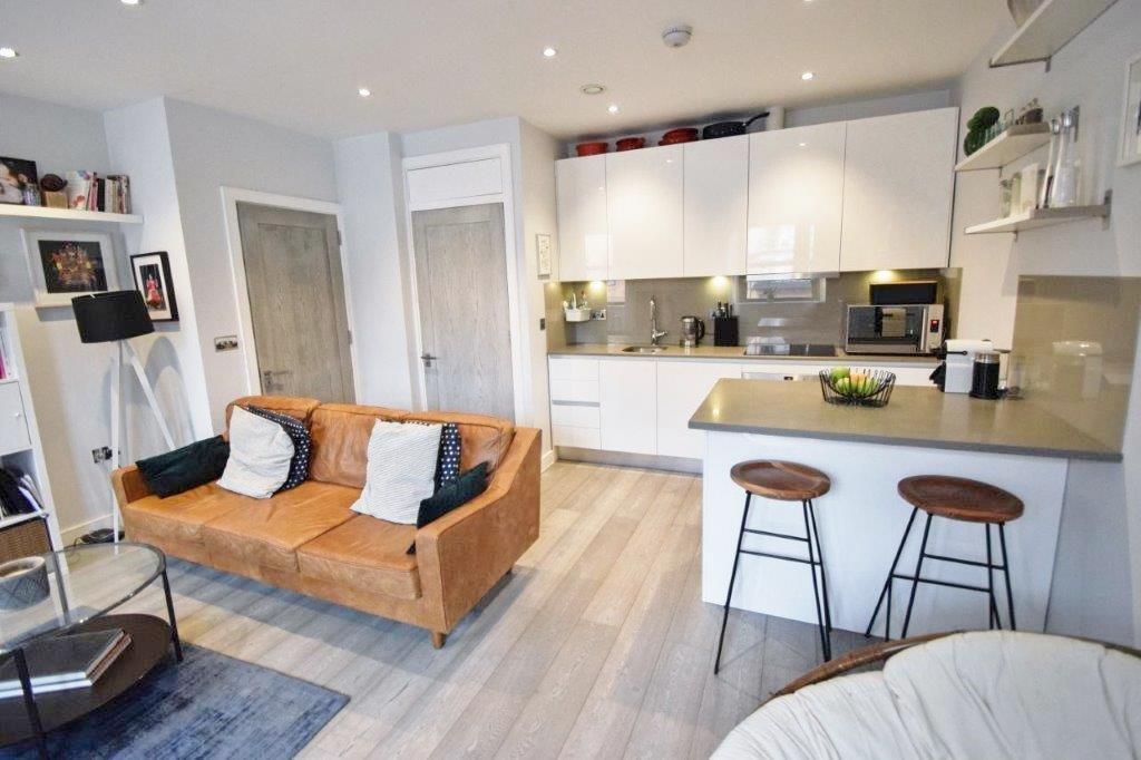 Kitchen/Lounge
