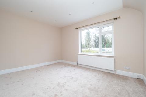 2 bedroom apartment to rent, Gordon Road, Carshalton SM5